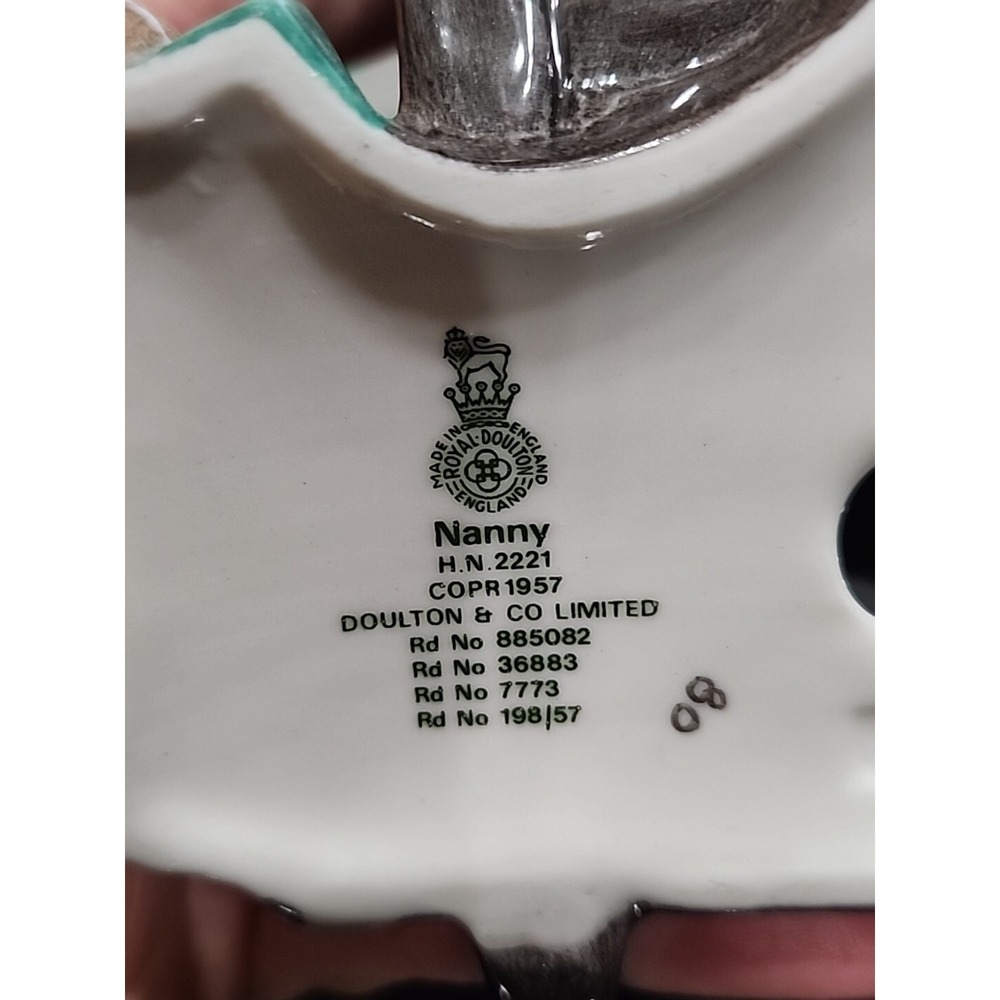 ROYAL DOULTON ENGLAND LADY FIGURINE NANNY HN 2221 COPR.‎ 1957 - Picture 6 of 7